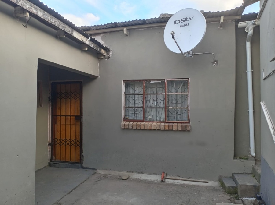 7 Bedroom Property for Sale in Mdantsane Nu 13 Eastern Cape